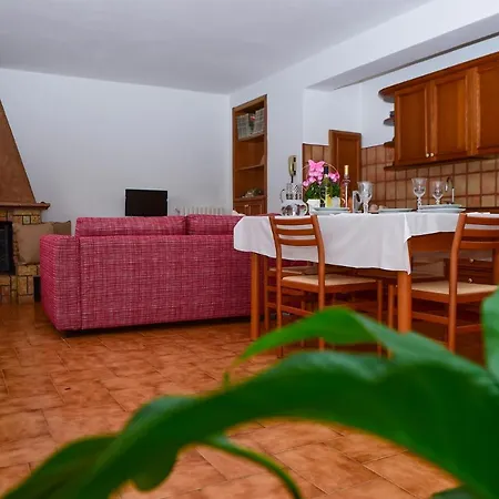 Apartment Easy Welcome Ca Bearly Nesso